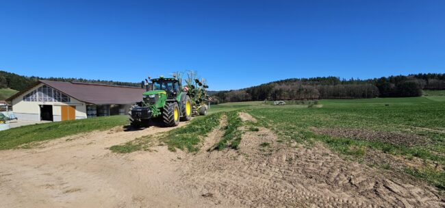 Auf dem Feld im Odenwald. Mit Herz und Leidenschaft in der Landwirtschaft
